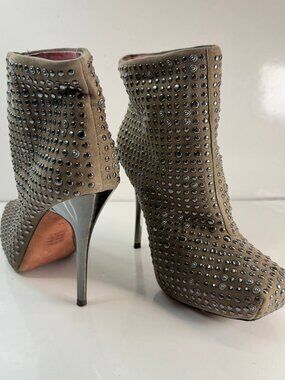 Luxury Rebel Studded Ankle Boots – Size 36 – Statement Heels